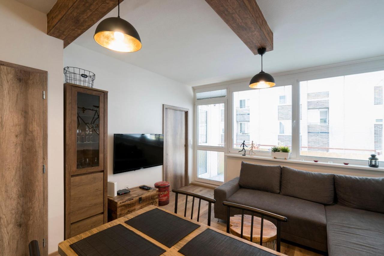 Stylish Centrally Located 1Br Apartment With Parking บราติสลาวา ภายนอก รูปภาพ