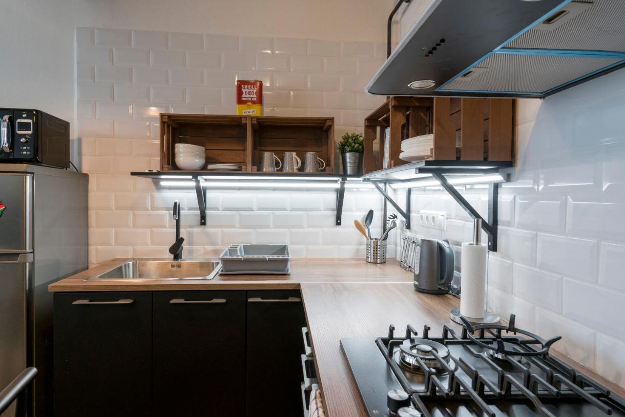 Stylish Centrally Located 1Br Apartment With Parking บราติสลาวา ภายนอก รูปภาพ